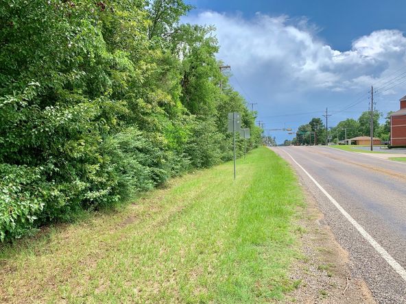 Tenneryville Rd and Pine Tree Rd: Tenneryville Rd and Pine Tree Rd, Longview, TX 75604